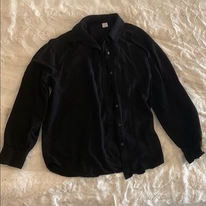 Collared bottom down long sleeve top